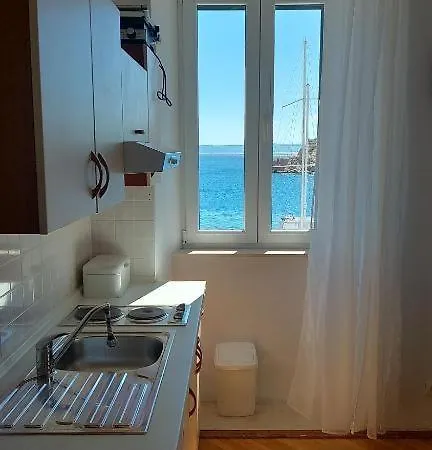Apartmán Vele With Parking And Sea View *
