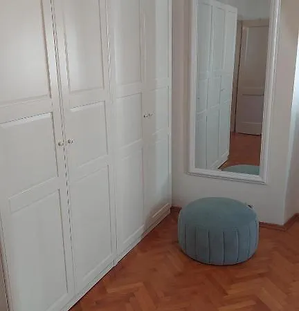 Apartman Vele With Parking And Sea View